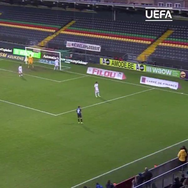 不光会守门!拉门斯青年欧冠曾顶球绝平皇马，曼联球迷:攻击  有救了