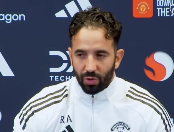 阿莫林:对阵曼城、阿森纳时,我感觉我们可以得分  并占据主导地位 阿莫林:对阵曼城、阿森纳时,我感觉我们可以得分  并占据主导地位