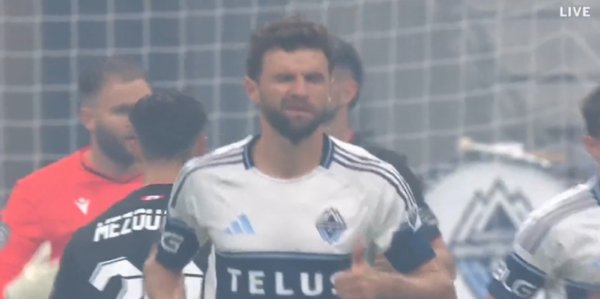 这大胡子!穆勒留了络腮胡之后,沧桑了不少 这大胡子!穆勒留了络腮胡之后,沧桑了不少